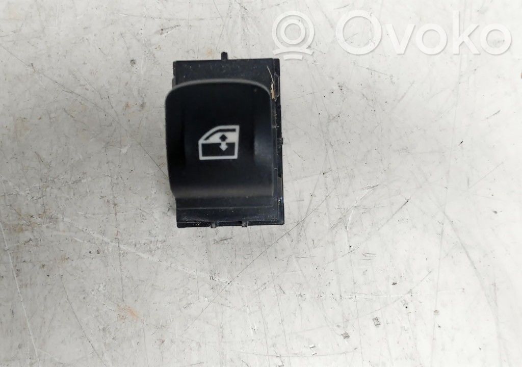 BMW 5 G30 G31 G38 Interruttore di controllo dell’alzacristalli elettrico