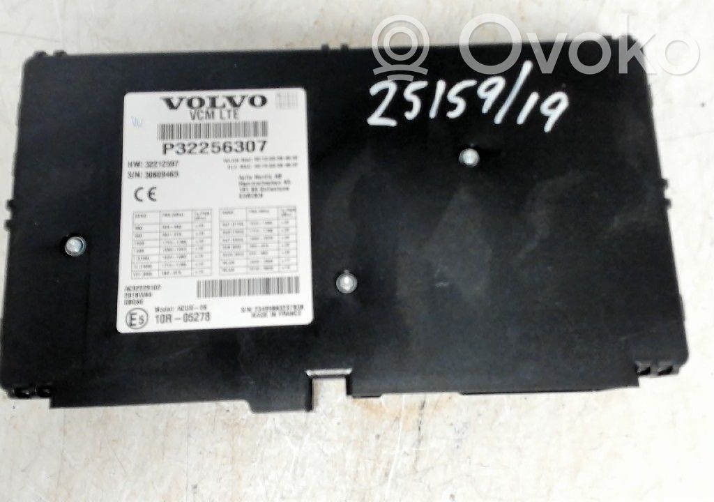 Volvo S90, V90 Unitate/modul control telefon 