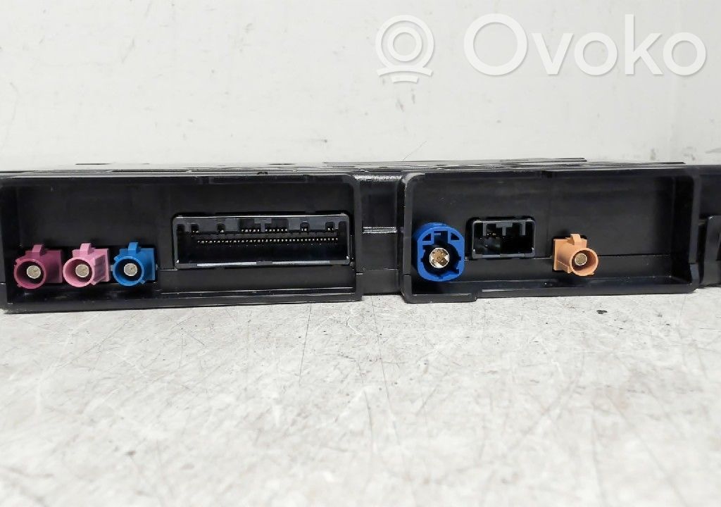 Volvo S90, V90 Telefono valdymo blokas 