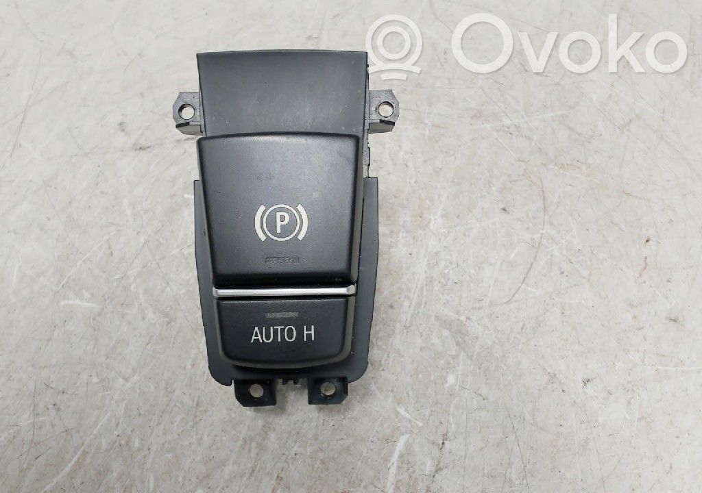 BMW 5 F10 F11 Comutator frână parcare 