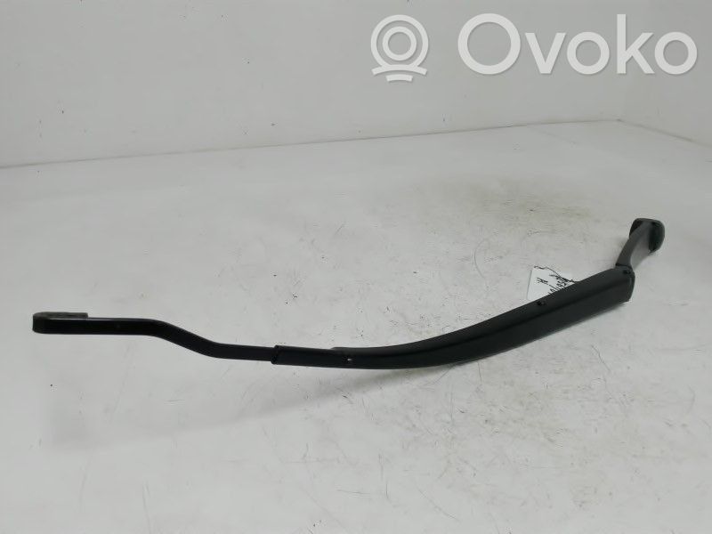 KIA Ceed Front wiper blade arm 