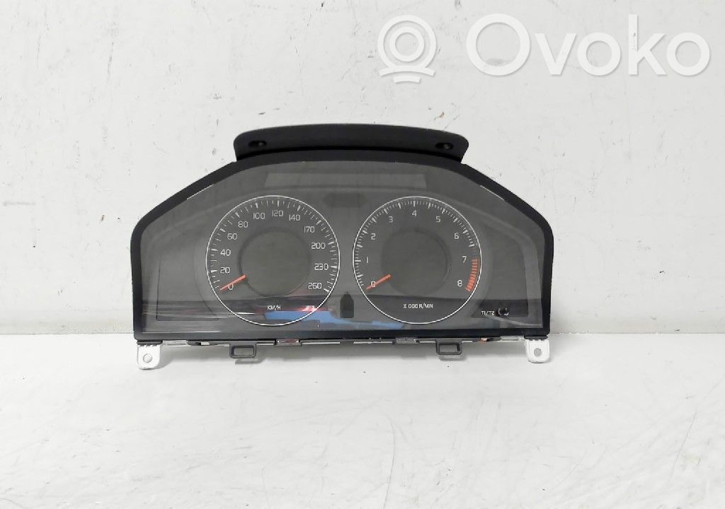Volvo V70 Geschwindigkeitsmesser Cockpit 