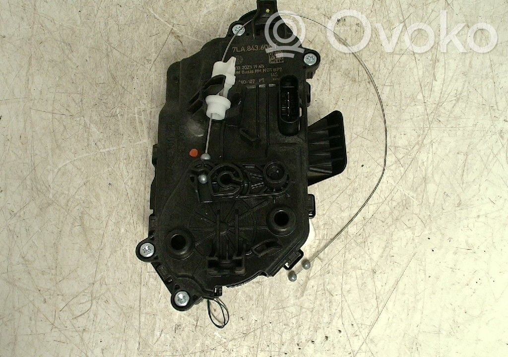 Volkswagen Transporter - Caravelle T7 Serratura portiera anteriore