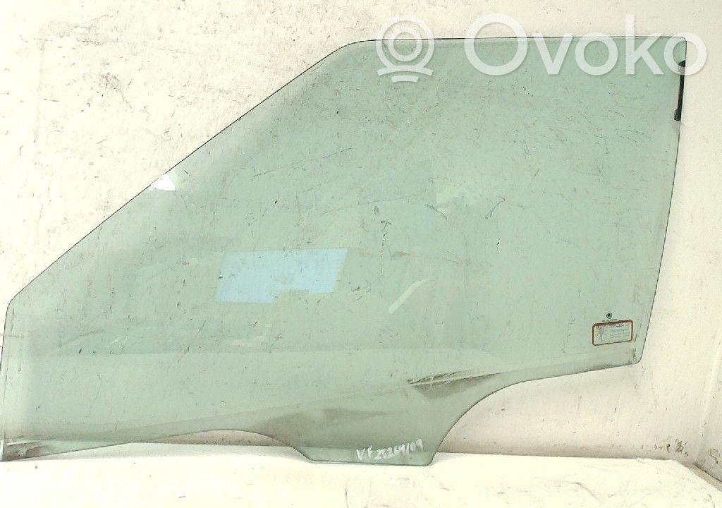 Skoda Fabia Mk2 (5J) Szyba drzwi przednich 