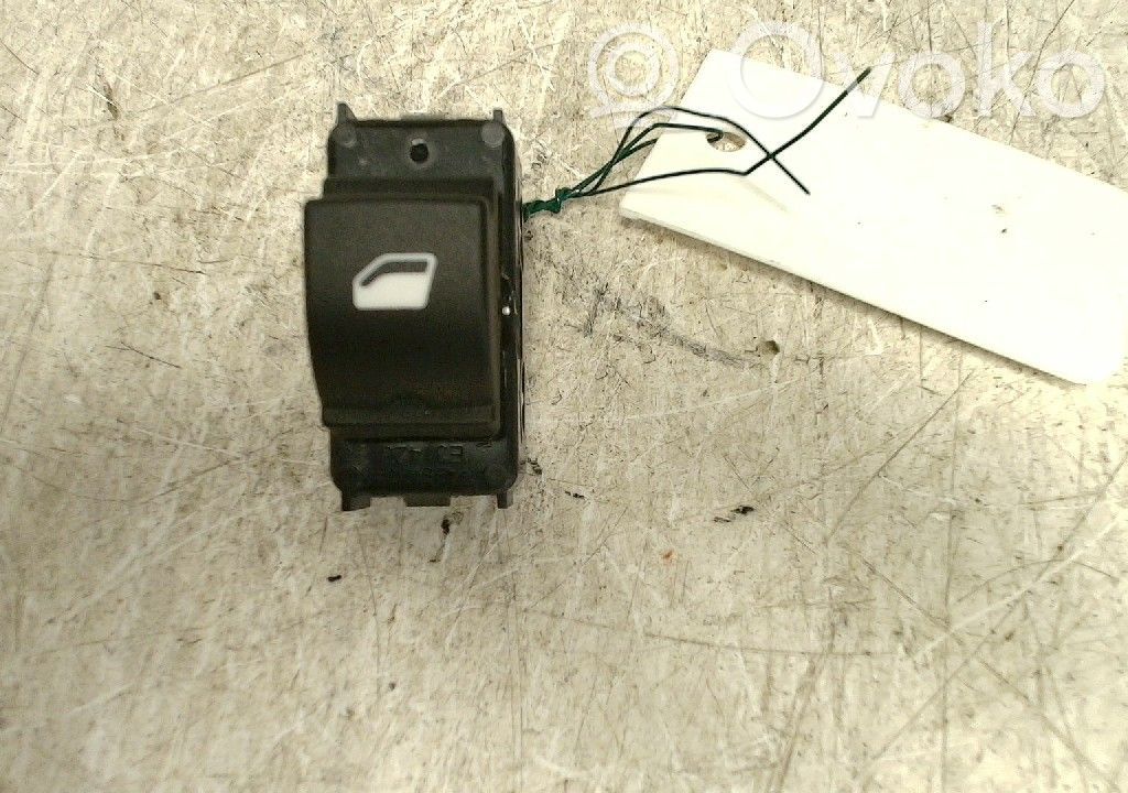 Peugeot 2008 I Electric window control switch 