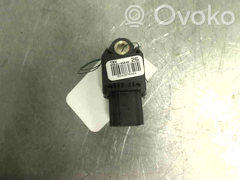 Toyota Avensis T270 Sensore d’urto/d'impatto apertura airbag