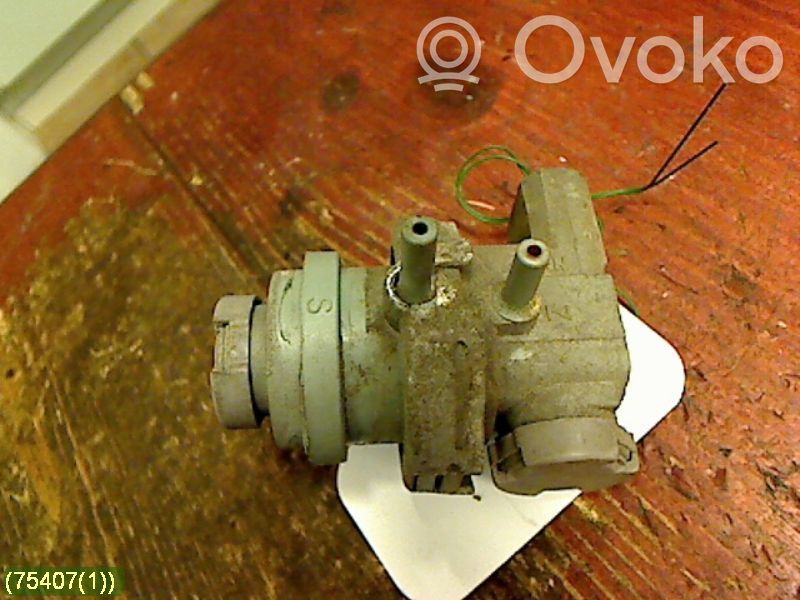 Volvo 850 Vacuum valve 