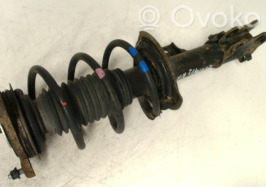 KIA Ceed Etuiskunvaimennin kierrejousella 