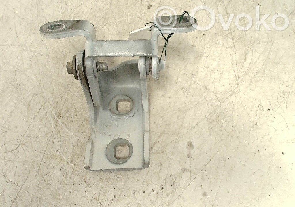 Opel Insignia A Front door upper hinge 