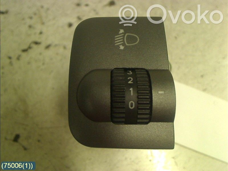 Hyundai Accent Panel lighting control switch 