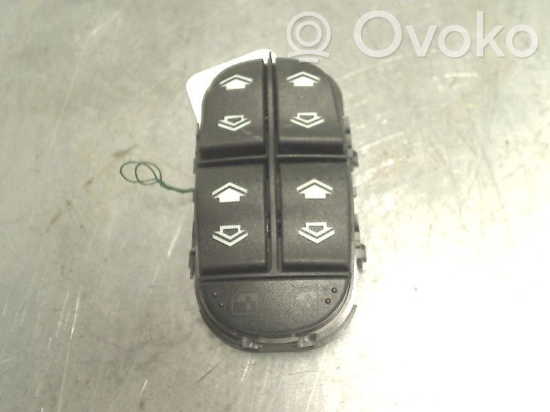 Ford Focus Electric window control switch 