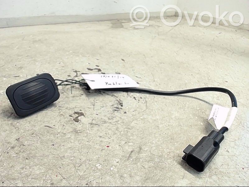 Fiat Freemont Tailgate/boot open switch button 