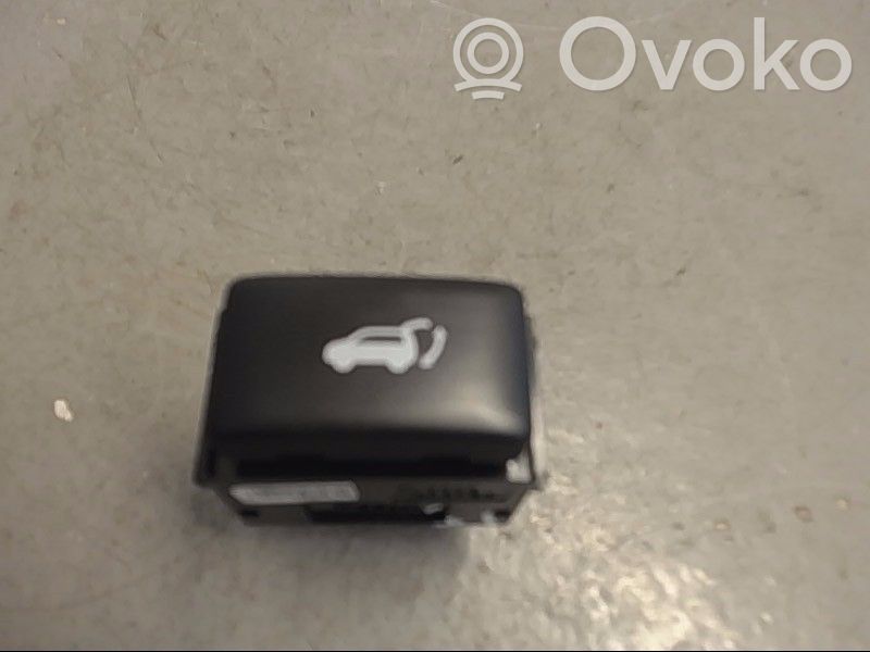 Nissan X-Trail T32 Tailgate/boot open switch button 