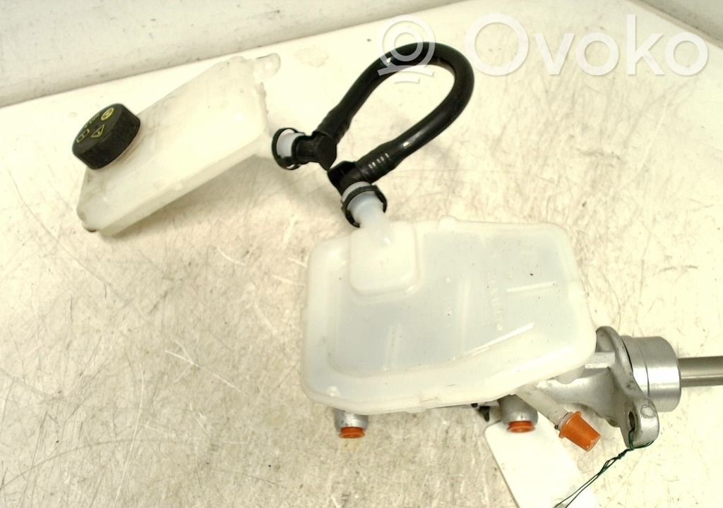 Opel Vivaro Główny cylinder hamulca 