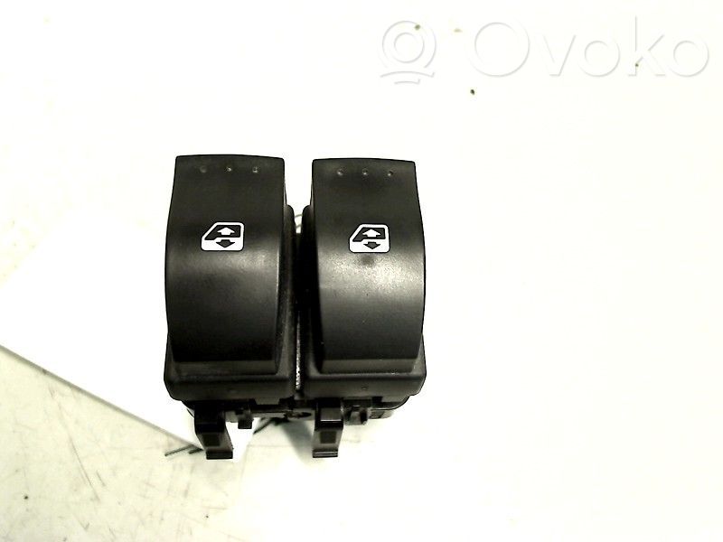 Opel Movano B Electric window control switch 