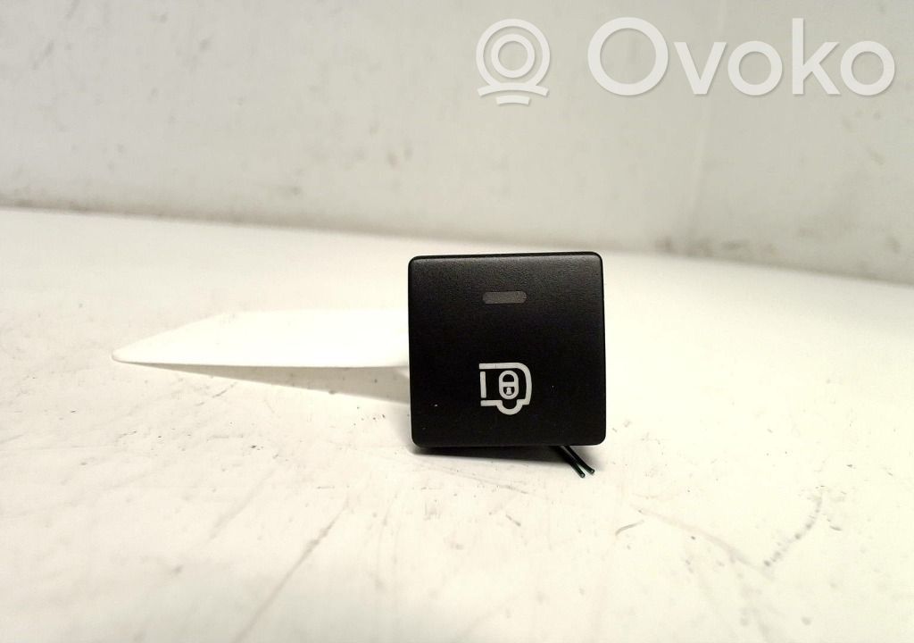 Peugeot Partner Central locking switch button 