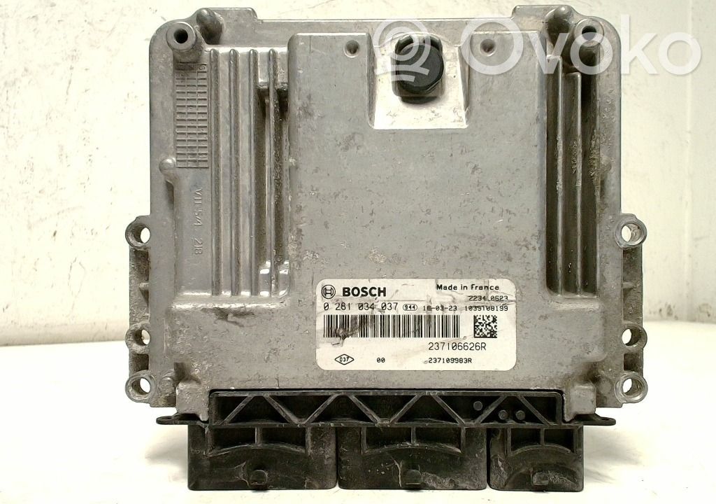 Renault Trafic III (X82) Injection control unit/module 
