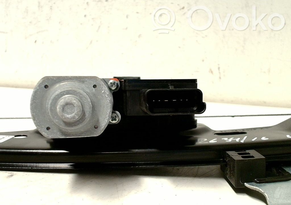 Nissan Qashqai Alzacristalli della portiera anteriore con motorino 