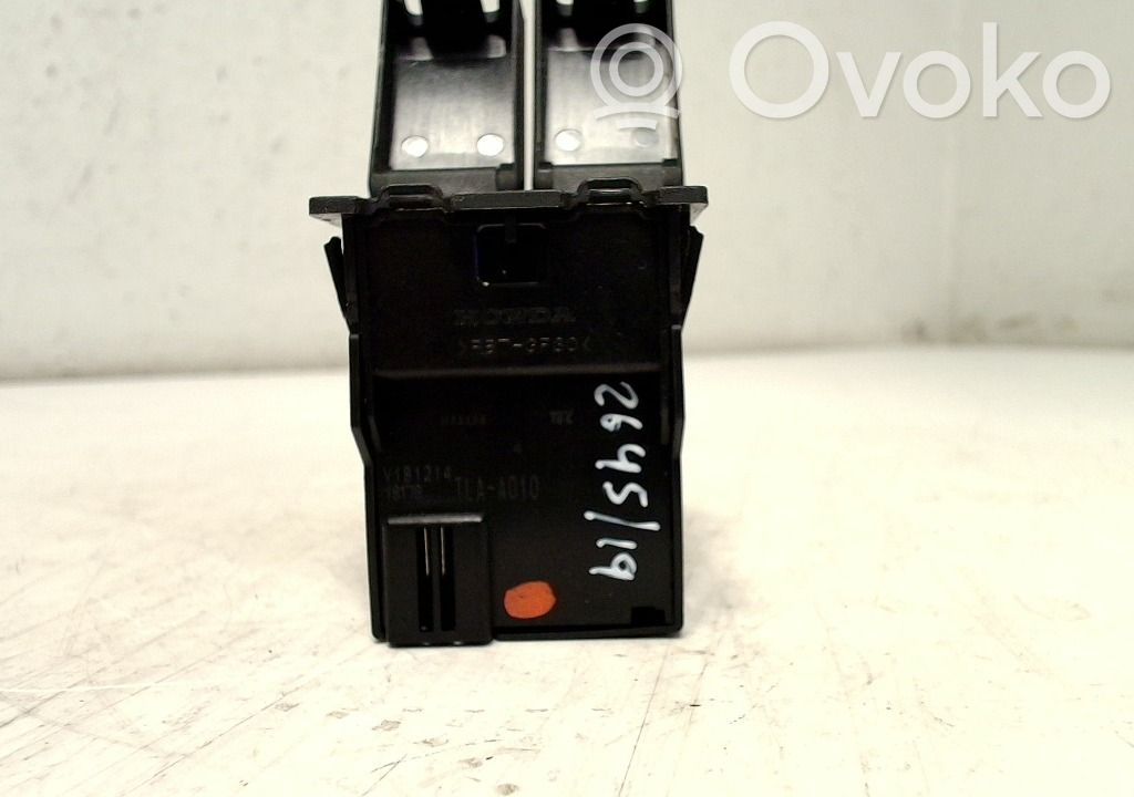 Honda CR-V Enchufe conector USB 