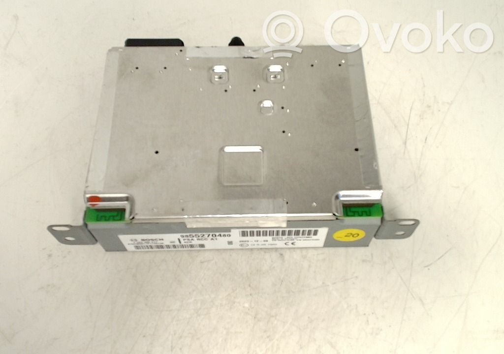 Opel Vivaro Panel / Radioodtwarzacz CD/DVD/GPS 
