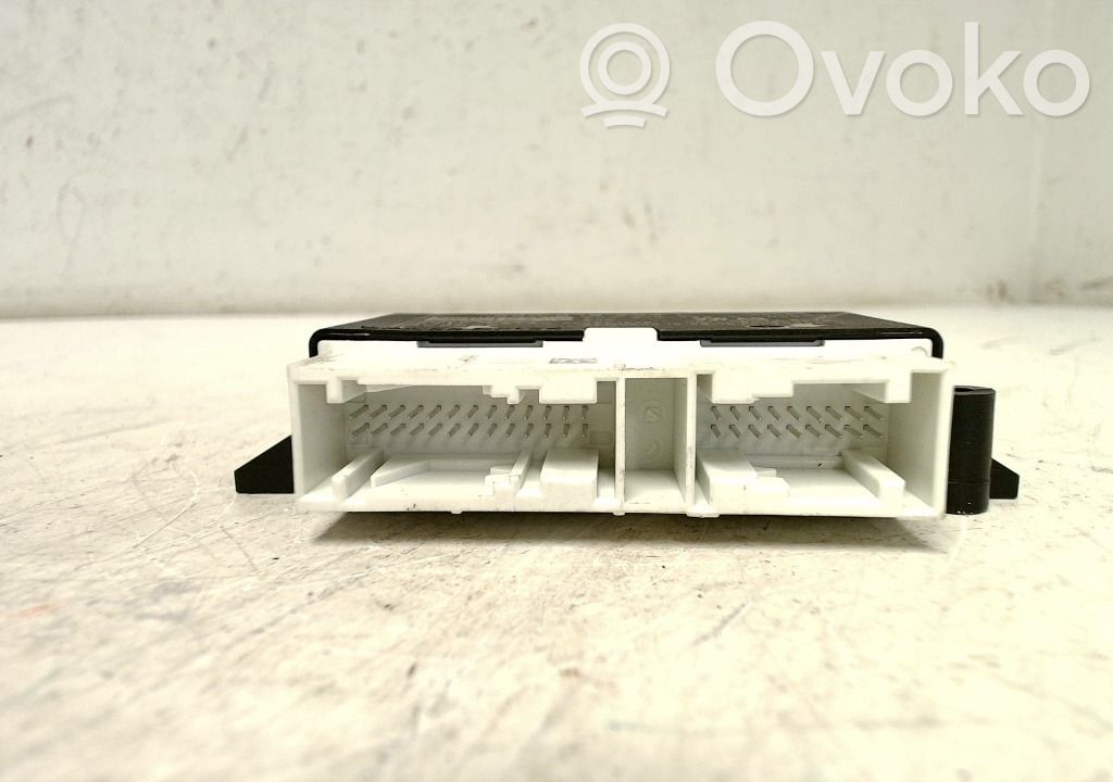 Volkswagen PASSAT B8 Unitate/modul de comandă parcare PDC 