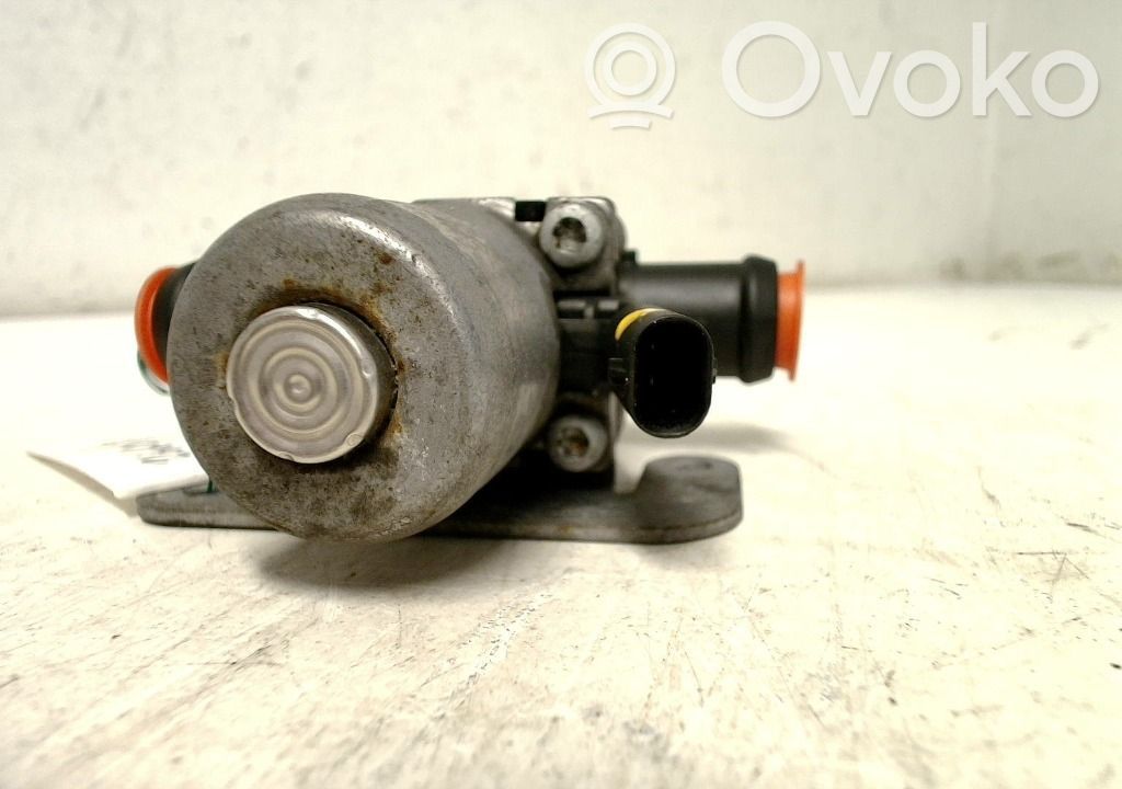Volkswagen PASSAT B8 Vanne de régulation de chauffage 