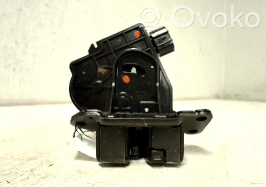 Toyota Avensis T270 Blocco/chiusura/serratura del portellone posteriore/bagagliaio