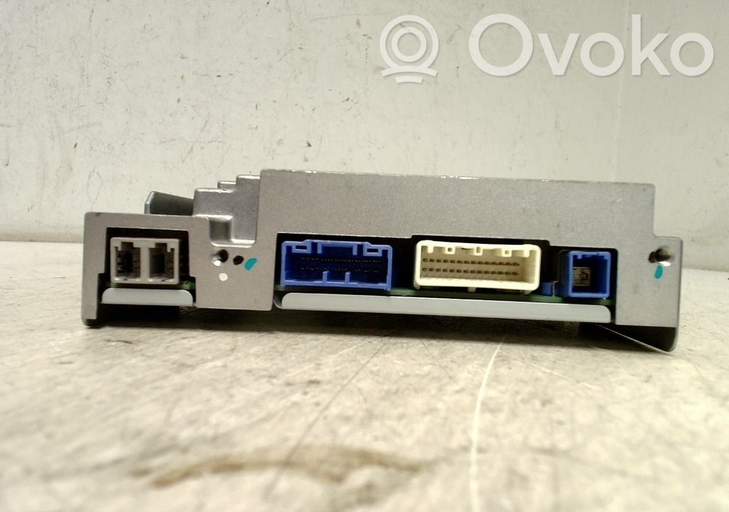 Panel radia   KB8M669C0