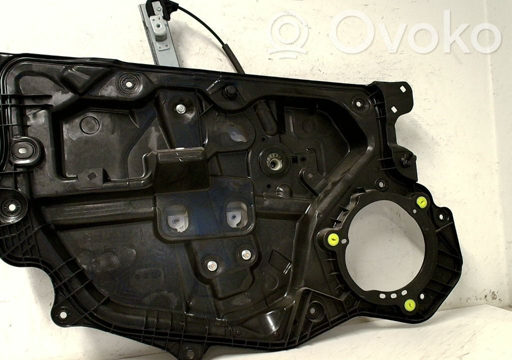 Mechanizm podnoszenia szyby przedniej bez silnika   KB7W5997XA