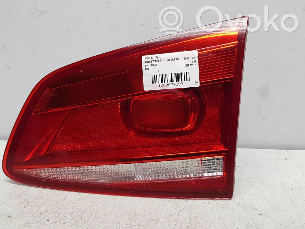 Volkswagen PASSAT B7 Lampy tylnej klapy bagażnika 