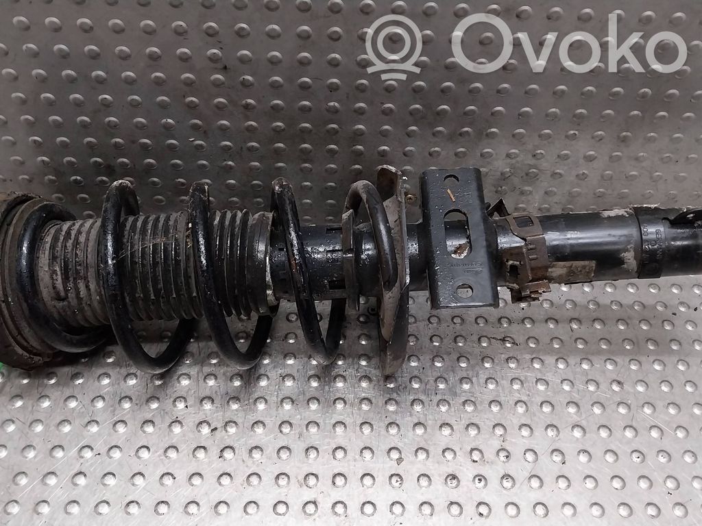 Volkswagen Polo IV 9N3 Amortyzator przedni 