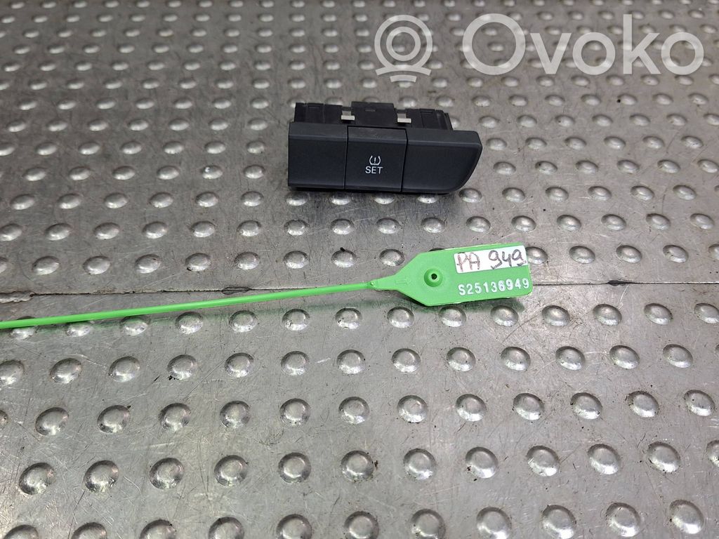 Audi A1 Other switches/knobs/shifts 