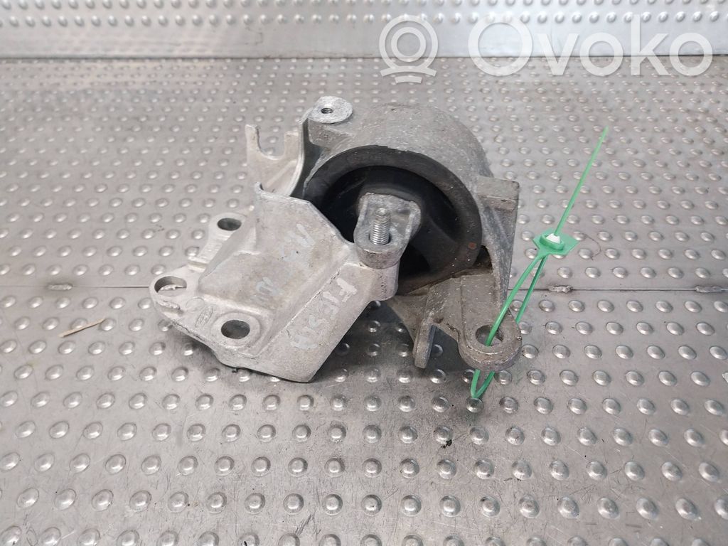 Ford Fiesta Gearbox mounting bracket 