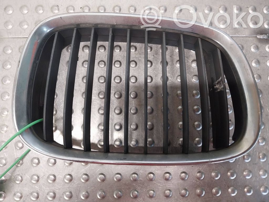 BMW 5 E39 Grilă față 