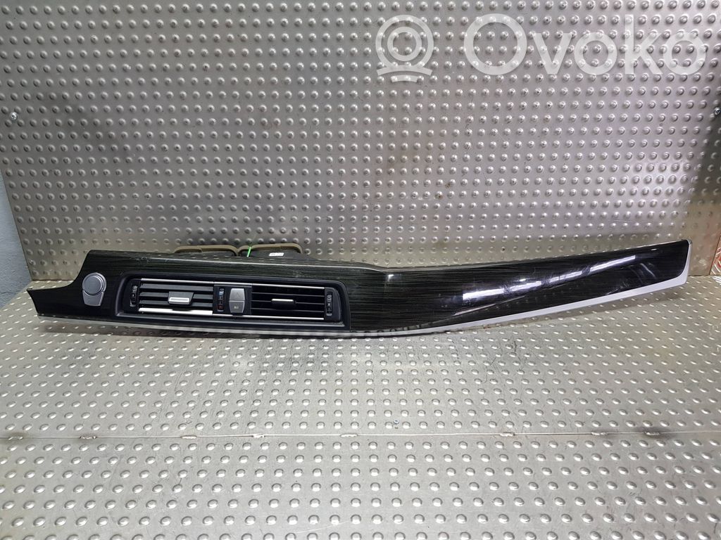 BMW 5 F10 F11 Dysze / Kratki środkowego nawiewu deski rozdzielczej 