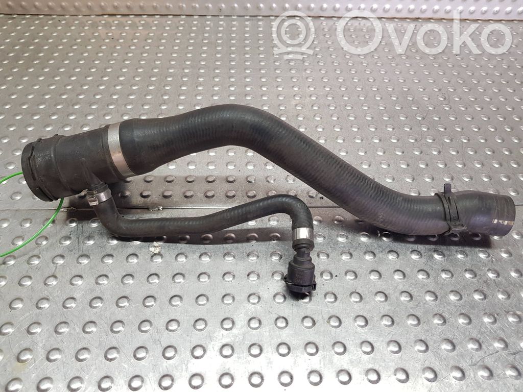 BMW 1 F20 F21 Conductă/furtun lichid de răcire motor 