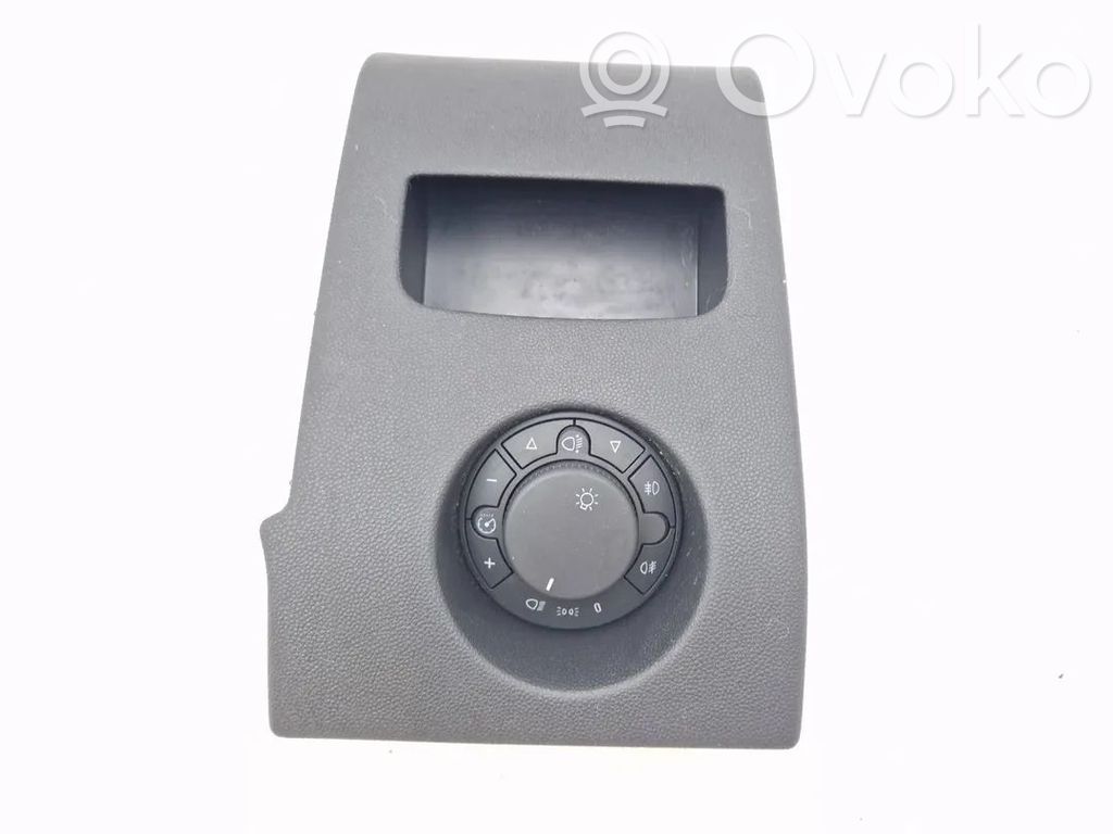 Lichtschalter   13249507