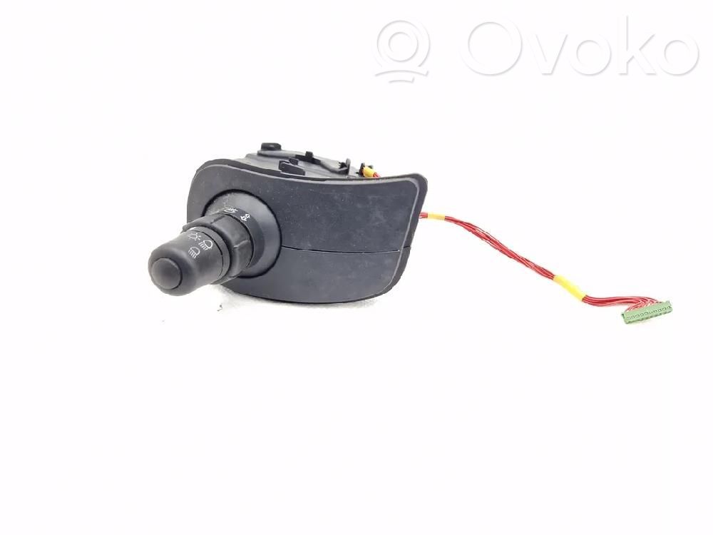 Renault Clio III Light switch 