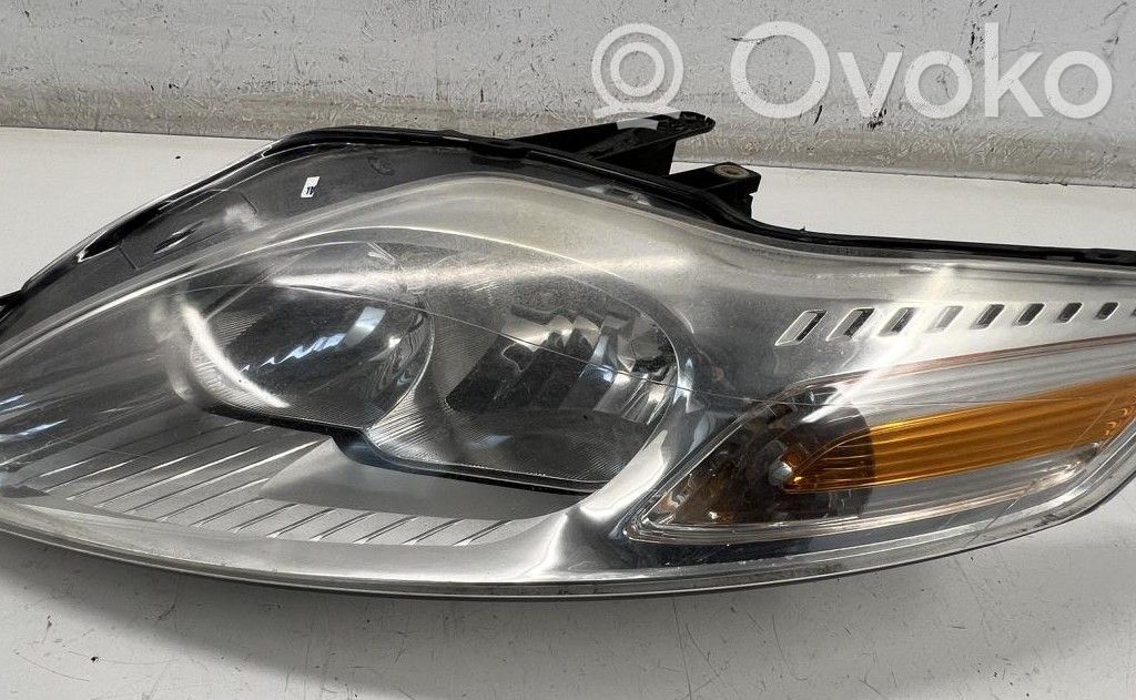 Ford Mondeo MK IV Lampa przednia 
