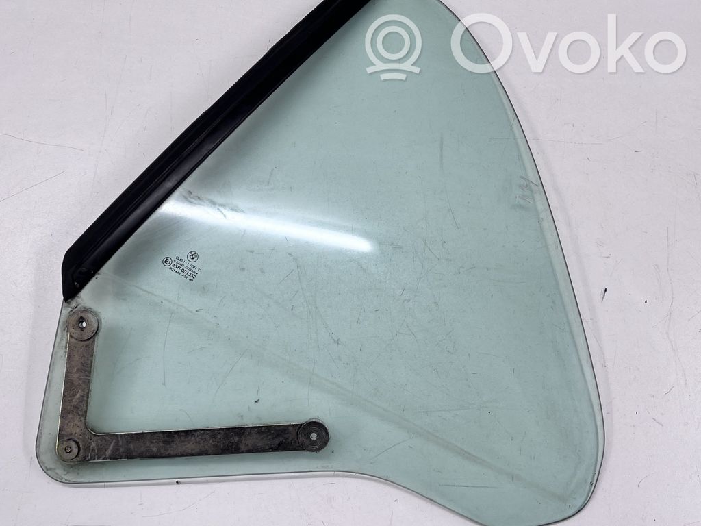 BMW 3 E36 Szyba karoseryjna tylna 