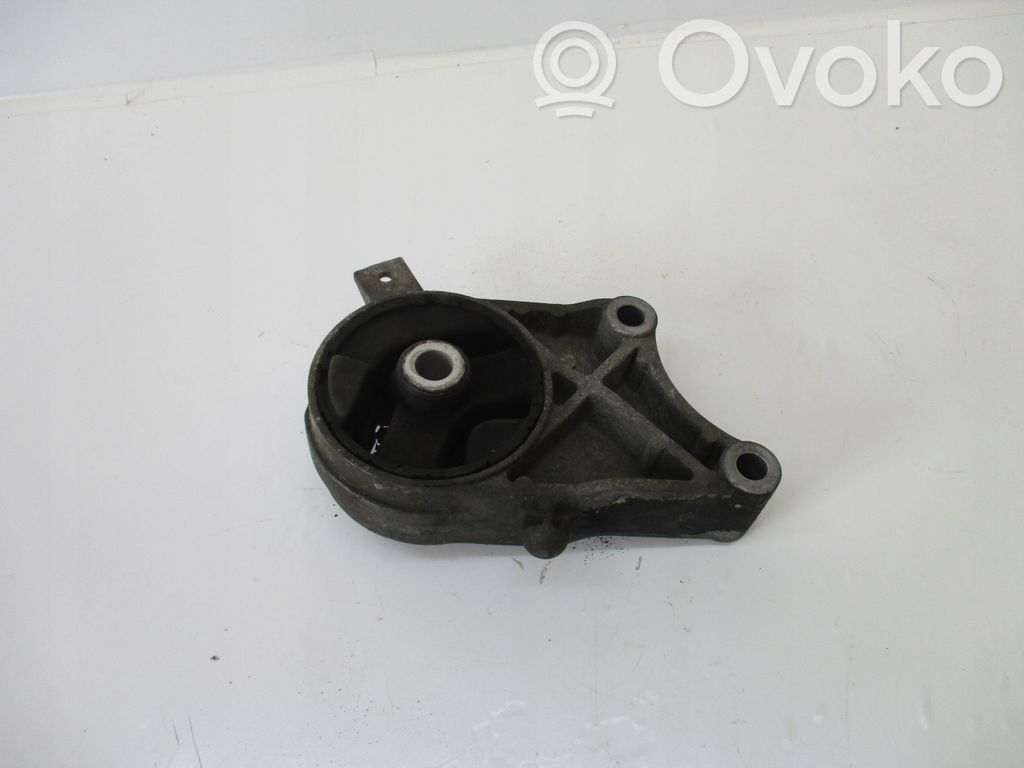 Engine mount bracket   V04633,155KM,2005R,Z22YH