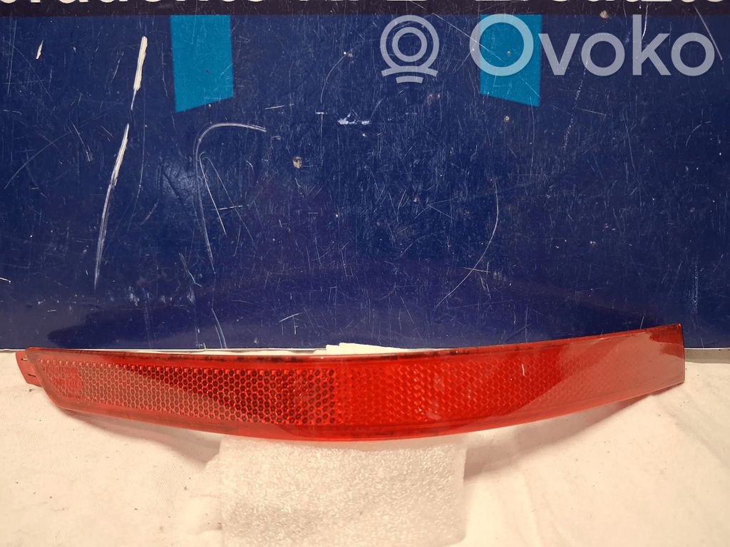 Reflector de faros/luces traseros   7E0945105E