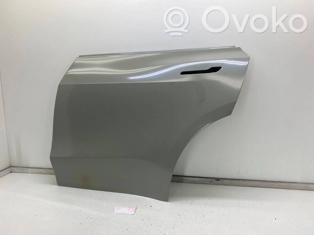 Tesla Model Y Galinės durys 
