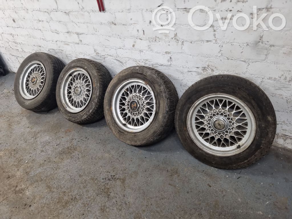 BMW 5 E34 R15 lengvojo lydinio ratlankis (-iai) 