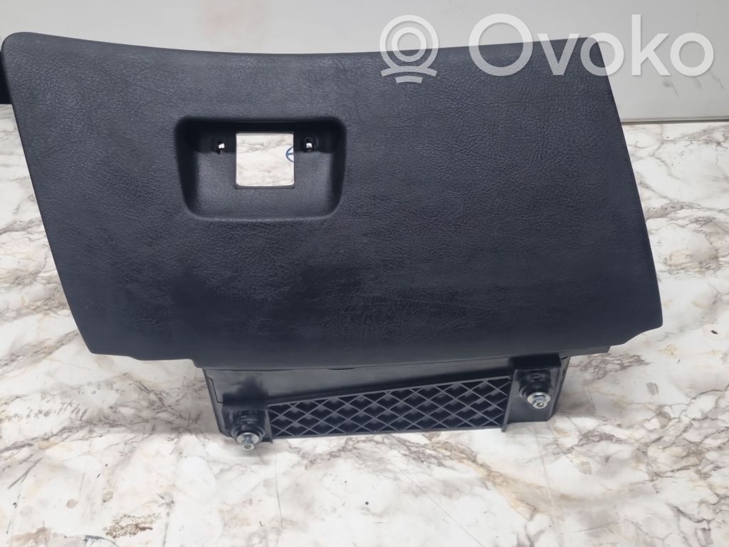 BMW 5 E39 Glove box lid/cover 