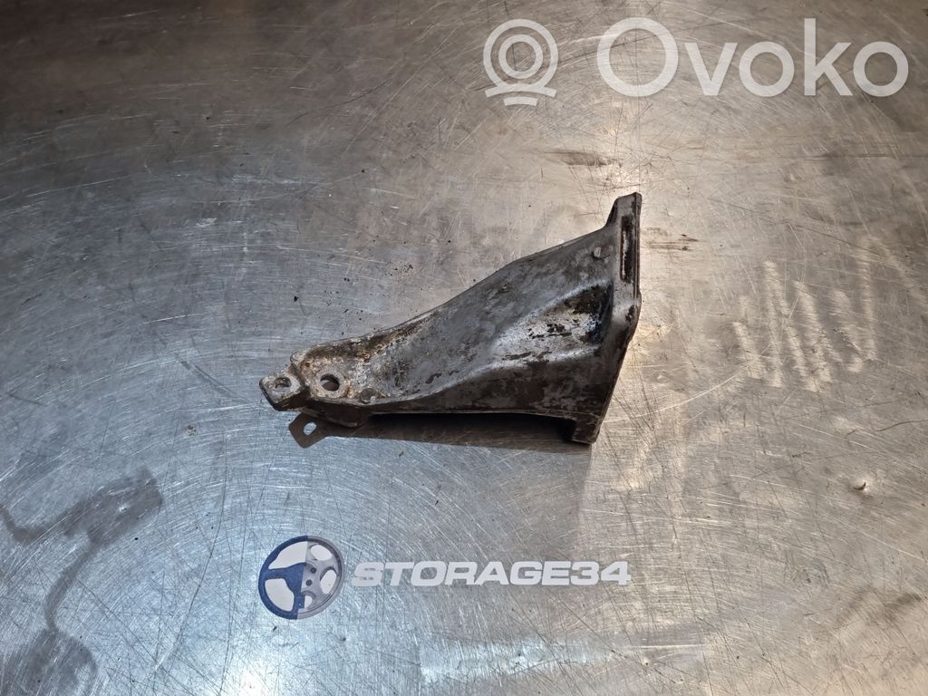 BMW 5 E34 Engine mounting bracket 