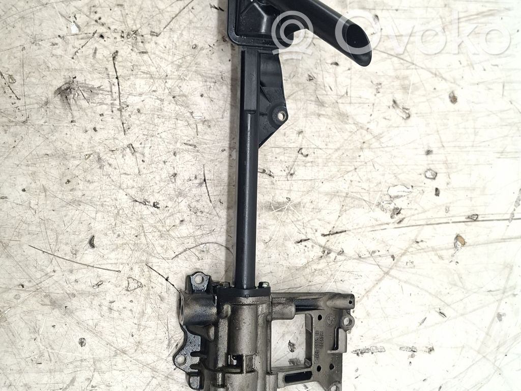 Oil pump   7789838,8706651032