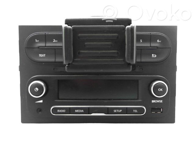 Renault Twingo III Panel / Radioodtwarzacz CD/DVD/GPS 