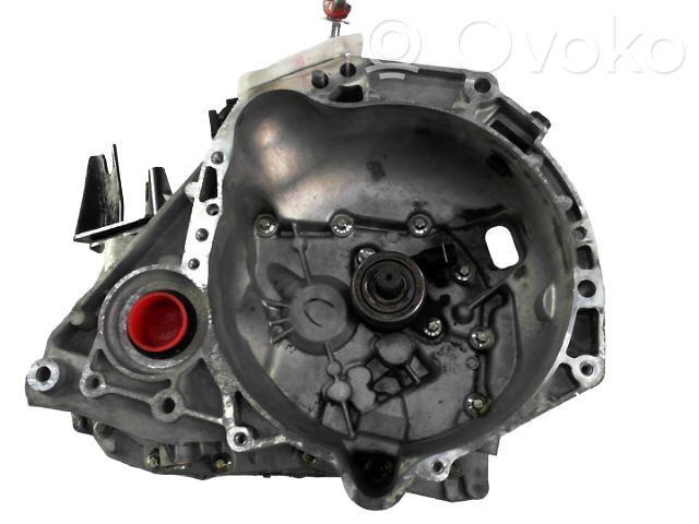 Nissan Micra C+C Cutie viteze manuală cu 5 trepte 