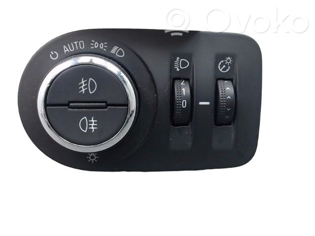 Light switch   13470446,13470446